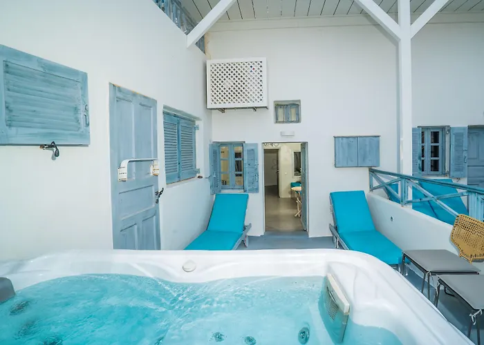 Kaleidoscope Cave Aparthotel Oia