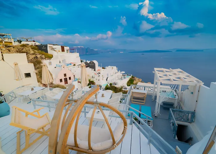 Kaleidoscope Cave Aparthotel 4*