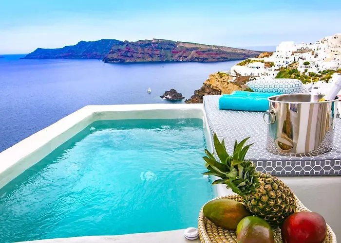 Kaleidoscope Cave Aparthotel Oia