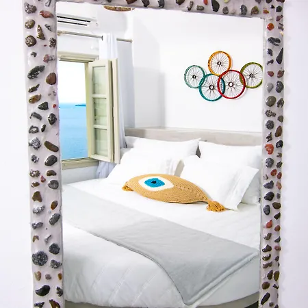 Kaleidoscope Cave Aparthotel Oia