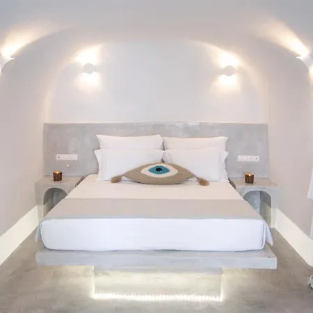 Kaleidoscope Cave Aparthotel 3*