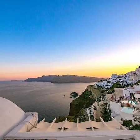 Ξενοδοχείο με διαμερίσματα Kaleidoscope Cave 4*