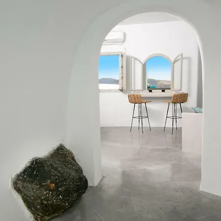 Kaleidoscope Cave 3* Oia