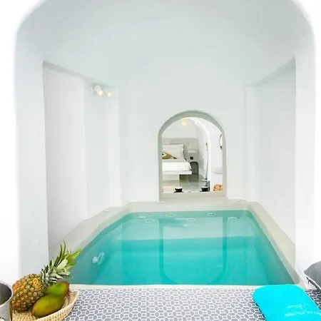 Kaleidoscope Cave Apart-hotel Oia