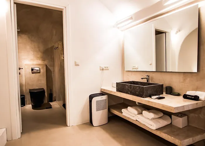 Kaleidoscope Cave 4*