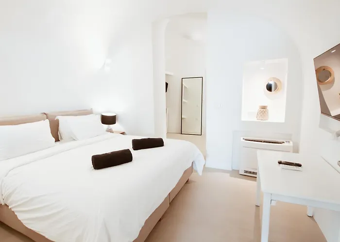 Kaleidoscope Cave 4* Oia (Santorini)