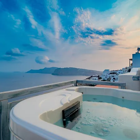 Kaleidoscope Cave Oia (Santorini)
