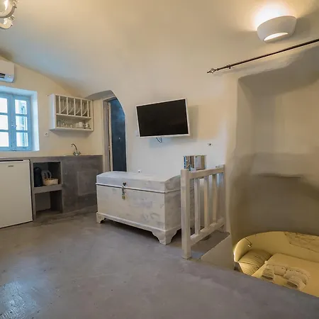 Kaleidoscope Cave 3* Oia (Santorini)