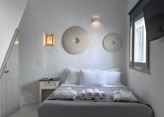 Kaleidoscope Cave Apart Otel Oia