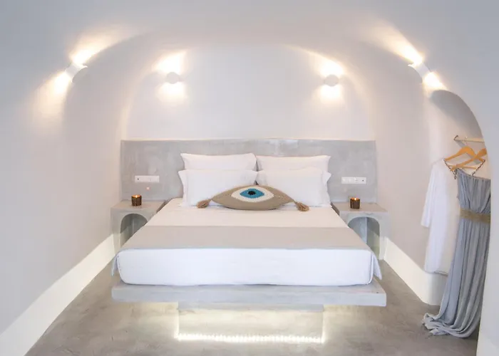 Kaleidoscope Cave Apartmanhotel 4*
