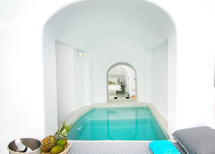 Kaleidoscope Cave Apartmanhotel Ía